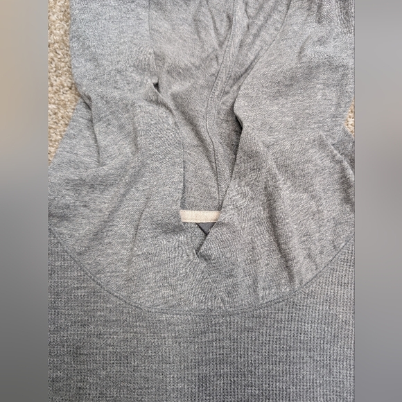Eddie Bauer Hood - Picture 3 of 12
